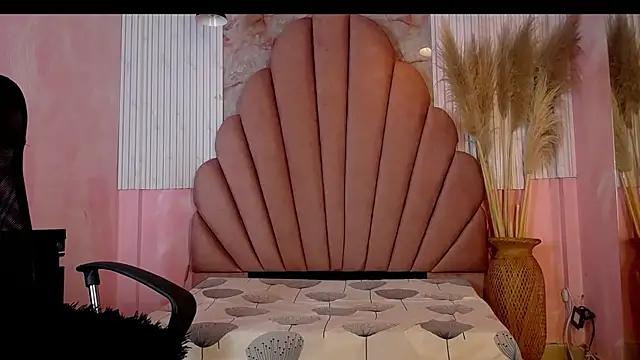 Kyomi Hunt online show from 06-12-26, 03:49