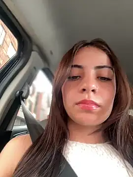 Hanna Cruz  online show from 06-06-26, 05:17