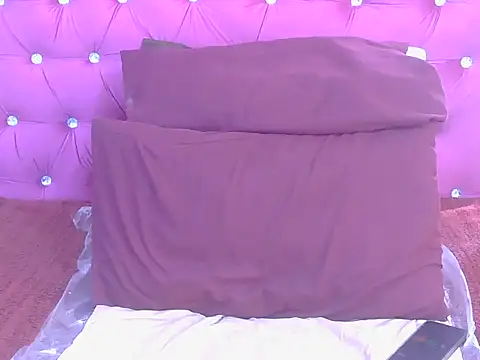 Snapshot of WILD_KITTYxXx chatting on 06-01-26, 10:39 WILD KITTYxXx online show from 06-01-26, 10:39
