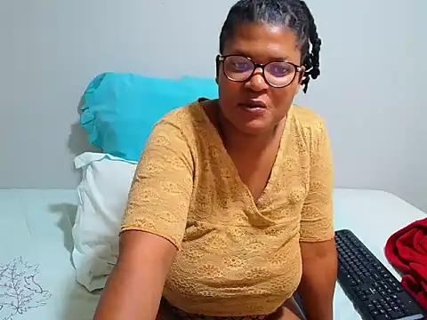 CandyYumsAerolaXX online show from 06-25-26, 07:13