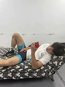 Snapshot of Mrwangjjkk chatting on 06-01-26, 01:02 Mrwangjjkk online show from 06-01-26, 01:02