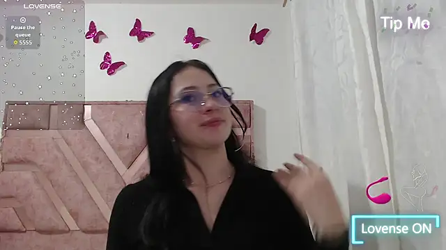 Snapshot of Angel-Hott_ chatting on 07-02-26, 04:07 Angel-Hott online show from 07-02-26, 04:07