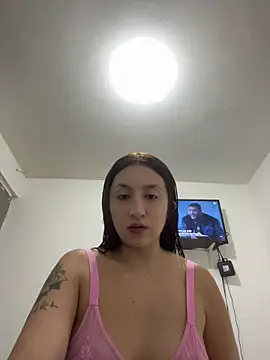 EsmeraldaMidnight online show from 06-25-26, 06:07