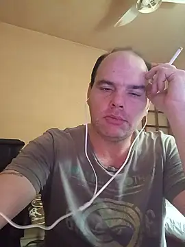 Snapshot of Safado700 chatting on 05-20-26, 05:46 Safado700 online show from 05-20-26, 05:46