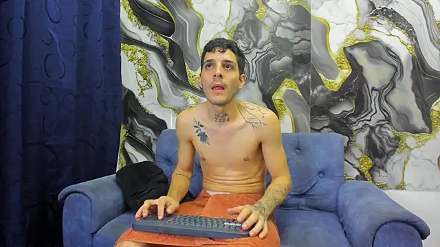 Snapshot of boy_max_latin chatting on 06-05-26, 07:58 boy max latin online show from 06-05-26, 07:58