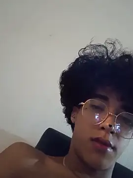 Snapshot of boy_max_latin chatting on 06-15-26, 07:43 boy max latin online show from 06-15-26, 07:43