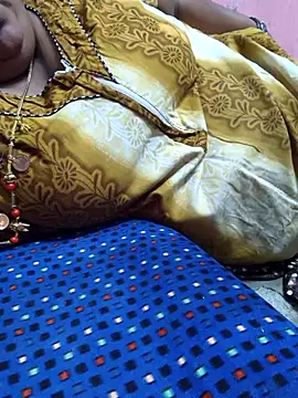Snapshot of geetha431 chatting on 07-01-26, 05:23 geetha431 online show from 07-01-26, 05:23