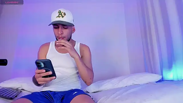  Kevin xxx online show from 11-30-25, 06:17