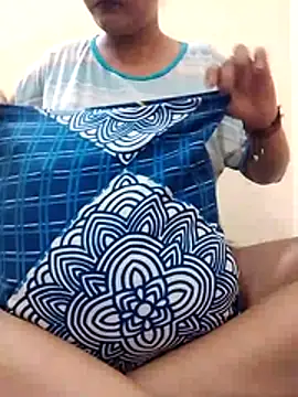 Naughty ayesha09 online show from 06-10-26, 03:55