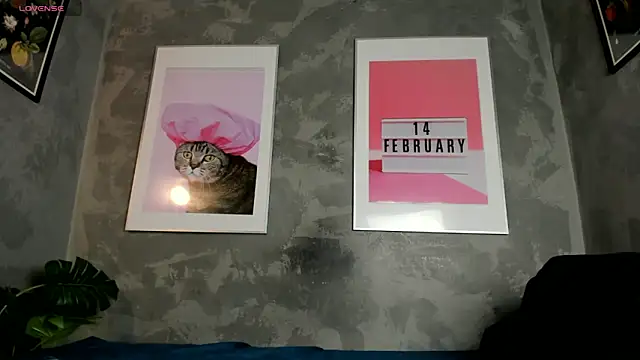 Scarleet DH online show from 05-20-26, 10:49