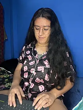 Snapshot of Mailly_gabbyy_ chatting on 06-01-26, 04:31 Mailly gabbyy online show from 06-01-26, 04:31