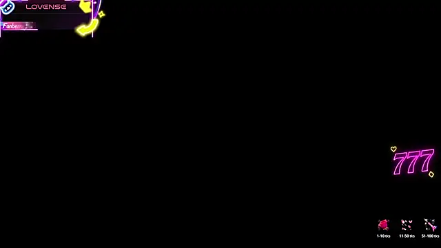 Snapshot of SophiaWild_ chatting on 06-20-26, 11:13 SophiaWild online show from 06-20-26, 11:13