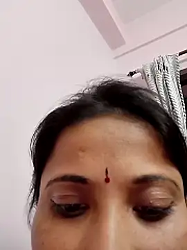 Snapshot of sampachatterjee234 chatting on 06-13-26, 06:50 sampachatterjee234 online show from 06-13-26, 06:50