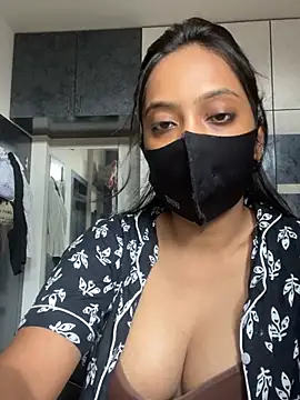 livia dolls online show from 06-25-26, 10:09