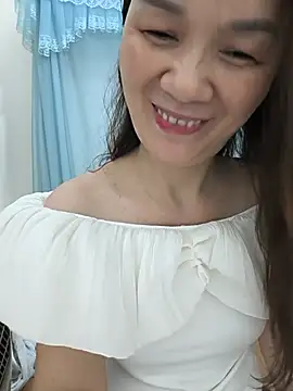 Lye lovely online show from 06-28-26, 02:45