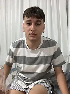 imjustaboyy1 online show from 06-12-26, 07:02