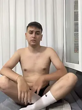 imjustaboyy1 online show from 06-26-26, 05:28