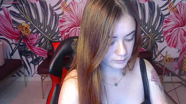 Snapshot of Jenni_arango_ chatting on 05-27-26, 01:08 Jenni arango online show from 05-27-26, 01:08