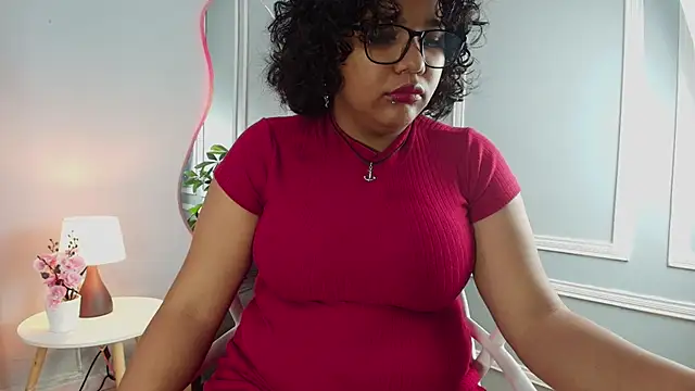 Snapshot of Kristal_donne chatting on 06-30-26, 12:06 Kristal donne online show from 06-30-26, 12:06