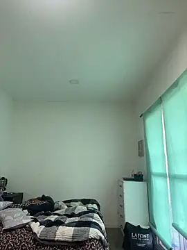 lulupiecitosamor online show from 06-17-26, 11:23