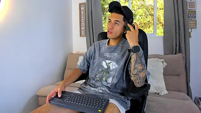 NickCopeer  online show from 07-09-26, 01:59