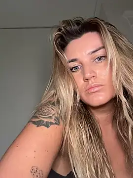 thebeachyblonde online show from 07-14-26, 07:41