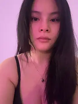 Snapshot of enen-123 chatting on 06-21-26, 01:30 enen-123 online show from 06-21-26, 01:30