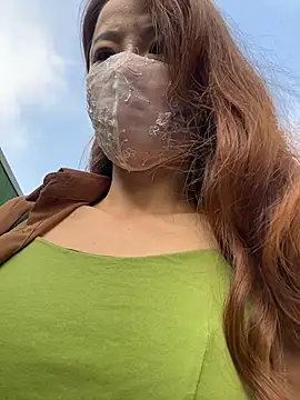 Snapshot of kiss_loo chatting on 06-19-26, 12:15 kiss loo online show from 06-19-26, 12:15