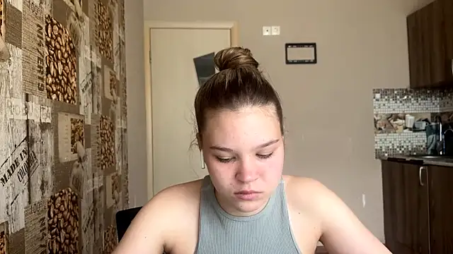 HellyRay online show from 06-15-26, 01:24