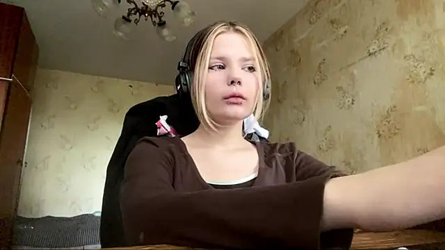 Snapshot of SusanaLeichty chatting on 05-28-26, 07:27 SusanaLeichty online show from 05-28-26, 07:27
