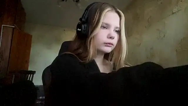 Snapshot of SusanaLeichty chatting on 06-09-26, 05:30 SusanaLeichty online show from 06-09-26, 05:30