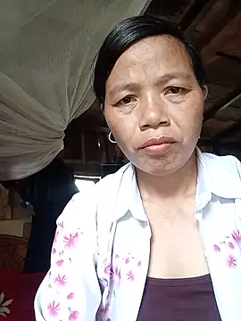 Snapshot of Elfledaa chatting on 06-18-26, 09:25 Elfledaa online show from 06-18-26, 09:25