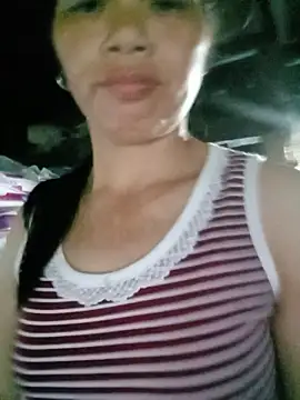 Snapshot of Elfledaa chatting on 07-11-26, 11:02 Elfledaa online show from 07-11-26, 11:02