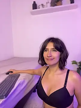 Frrancesca  online show from 06-12-26, 03:49