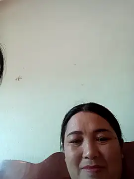 Snapshot of Giee00 chatting on 05-24-26, 08:41 Giee00 online show from 05-24-26, 08:41
