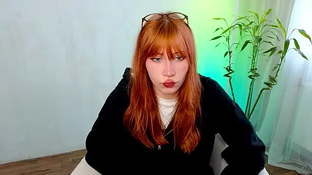Snapshot of Fleur_Fox chatting on 05-27-26, 09:17 Fleur Fox online show from 05-27-26, 09:17