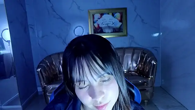 isabeau s online show from 07-24-26, 01:31