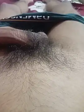 Snapshot of horny_veer chatting on 06-14-26, 12:51 horny veer online show from 06-14-26, 12:51