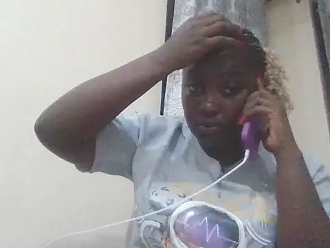 Snapshot of Ebonydol1 chatting on 05-25-26, 04:13 Ebonydol1 online show from 05-25-26, 04:13