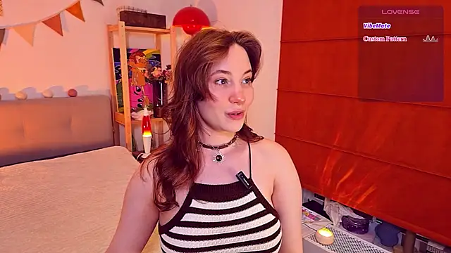 Snapshot of come_in_bed chatting on 07-08-26, 03:05 come in bed online show from 07-08-26, 03:05