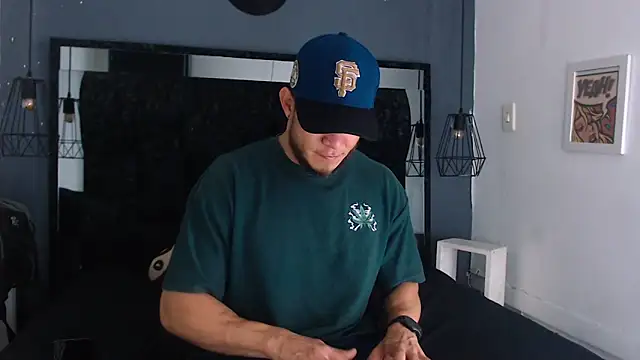 Maximiliano Stronge online show from 06-08-26, 01:28