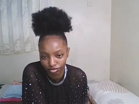 Snapshot of CUTE-MESSY chatting on 06-25-26, 01:15 CUTE-MESSY online show from 06-25-26, 01:15