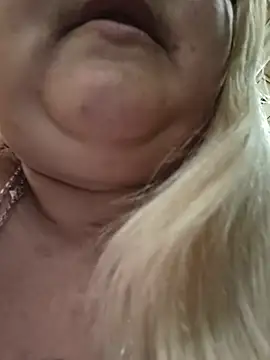 Snapshot of Pippasweets chatting on 06-19-26, 07:17 Pippasweets online show from 06-19-26, 07:17