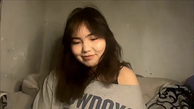 Snapshot of Molly_Teddy chatting on 05-30-26, 07:44 Molly Teddy online show from 05-30-26, 07:44