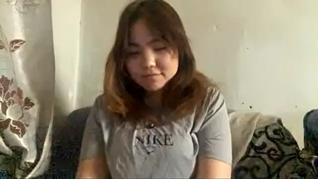 Snapshot of Molly_Teddy chatting on 06-06-26, 09:14 Molly Teddy online show from 06-06-26, 09:14