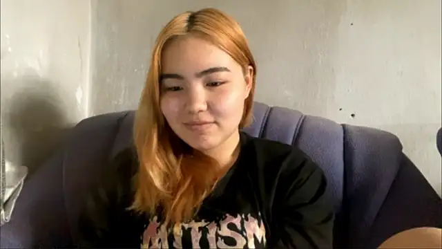 Snapshot of Molly_Teddy chatting on 07-04-26, 10:21 Molly Teddy online show from 07-04-26, 10:21