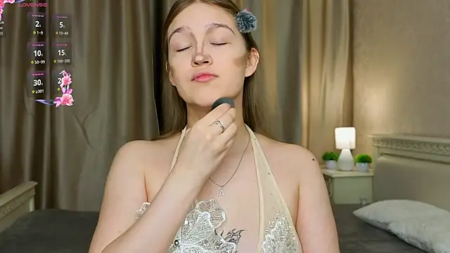 PlayfulMelly online show from 06-18-26, 06:23