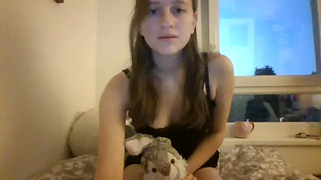 SoftieSophie online show from 05-26-26, 03:02