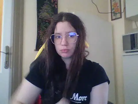 Snapshot of SzexiMacska chatting on 05-28-26, 10:12 SzexiMacska online show from 05-28-26, 10:12
