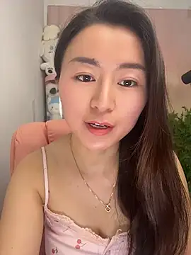 Snapshot of shanshan66666 chatting on 06-12-26, 12:53 shanshan66666 online show from 06-12-26, 12:53